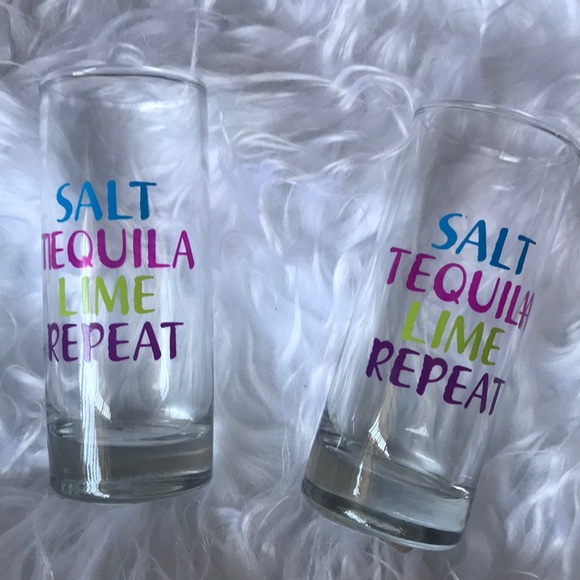 Other - 💄4/$20💄NWT Pair of shot glasses